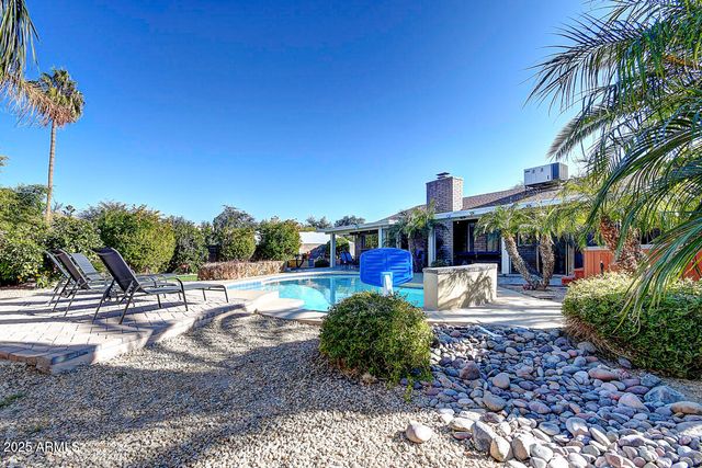 4524 E KELTON Lane, Phoenix, AZ 85032