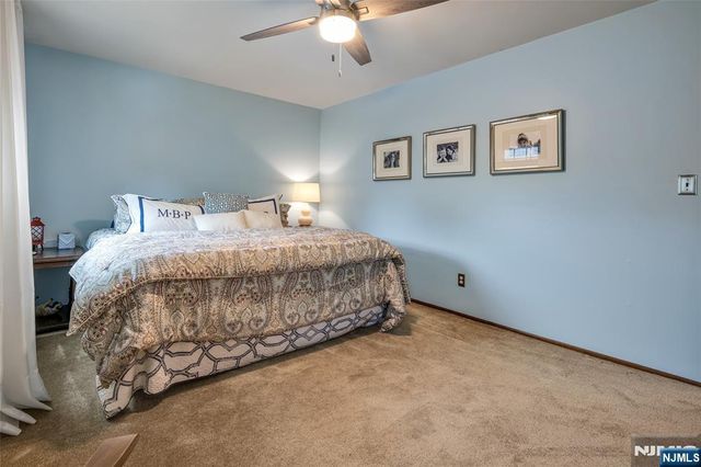 7 Glendale Lane, Fairfield, NJ 07004