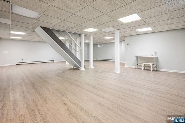 7 Glendale Lane, Fairfield, NJ 07004