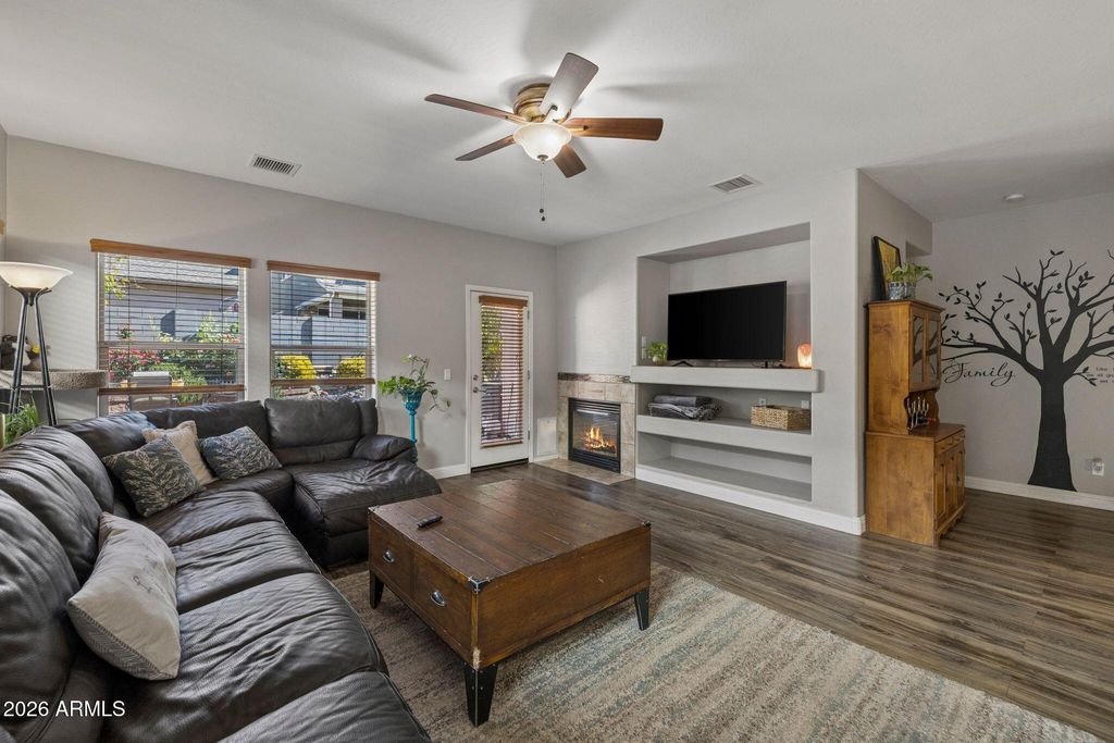 Image 13 of property listing at 12676 E FUEGO Street, Dewey, AZ 86327