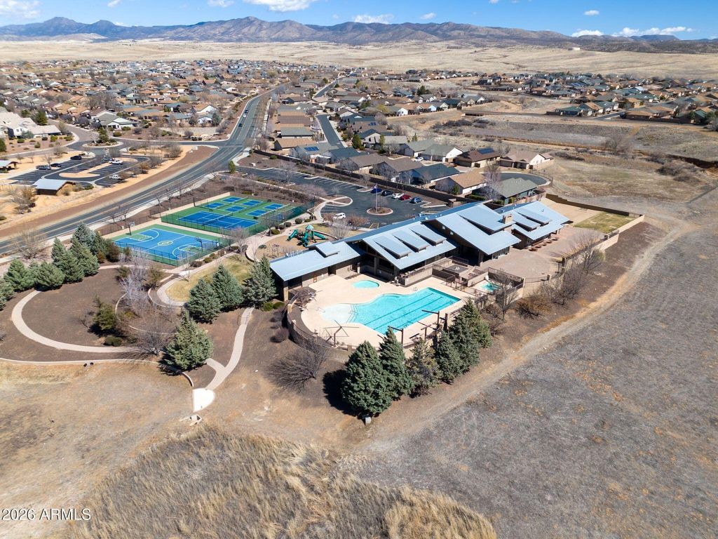 Image 66 of property listing at 12676 E FUEGO Street, Dewey, AZ 86327