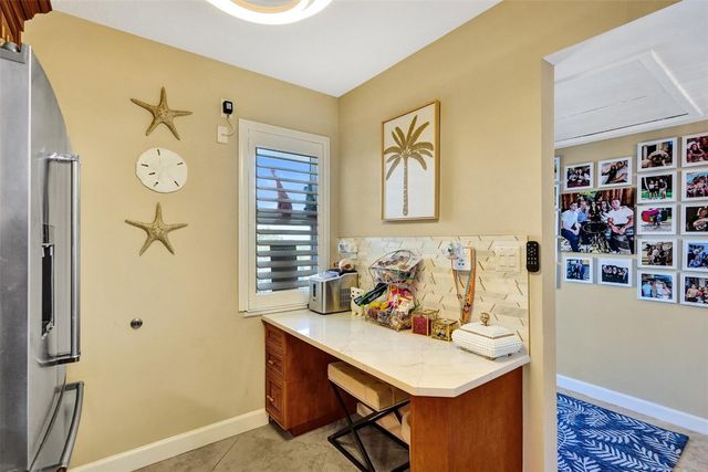 3180 NE 48th Court 404, Lighthouse Point, FL 33064