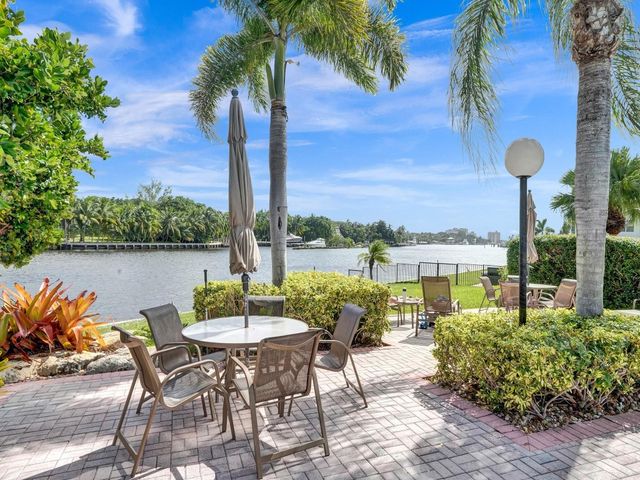 3180 NE 48th Court 404, Lighthouse Point, FL 33064