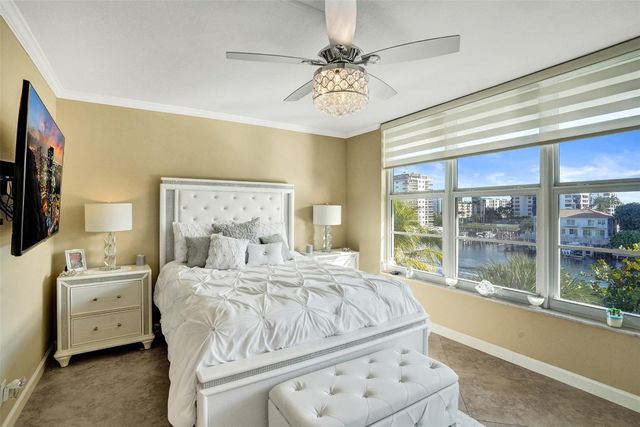 3180 NE 48th Court 404, Lighthouse Point, FL 33064