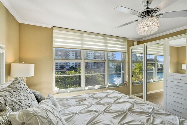 3180 NE 48th Court 404, Lighthouse Point, FL 33064