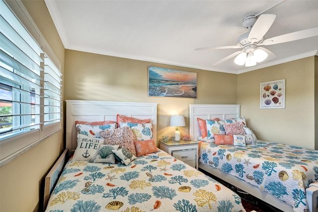 3180 NE 48th Court 404, Lighthouse Point, FL 33064