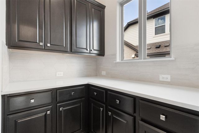 20913 Maggie LN, Pflugerville, TX 78660