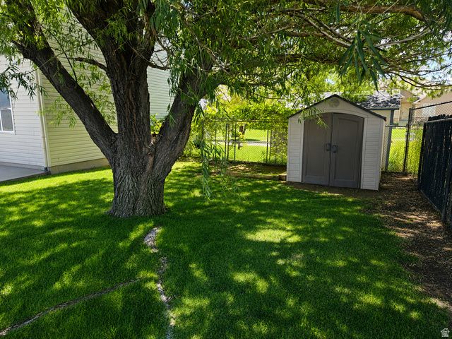 858 W RED HEN RD, Saratoga Springs, UT 84045