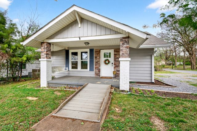 775 Greenwood Ave, Clarksville, TN 37040