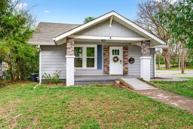 775 Greenwood Ave, Clarksville, TN 37040