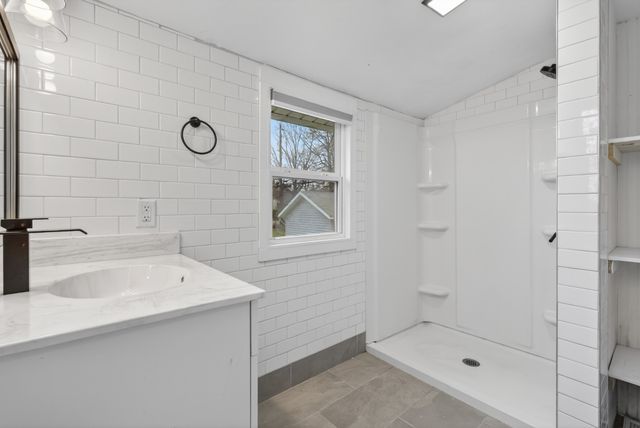 775 Greenwood Ave, Clarksville, TN 37040