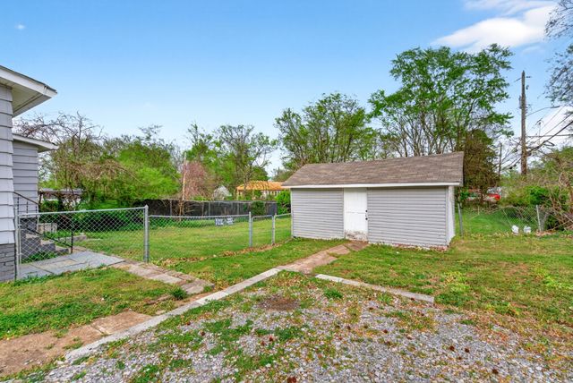 775 Greenwood Ave, Clarksville, TN 37040