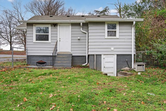 775 Greenwood Ave, Clarksville, TN 37040