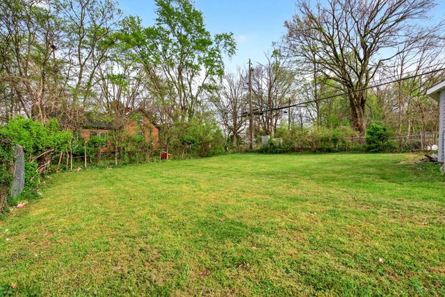 775 Greenwood Ave, Clarksville, TN 37040