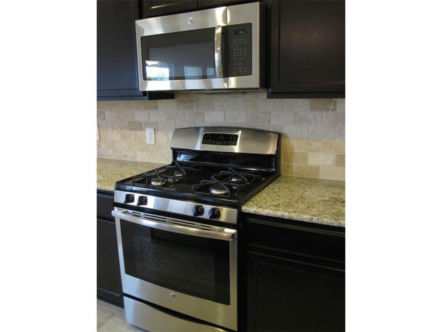 370 Evening Star DR, Kyle, TX 78640