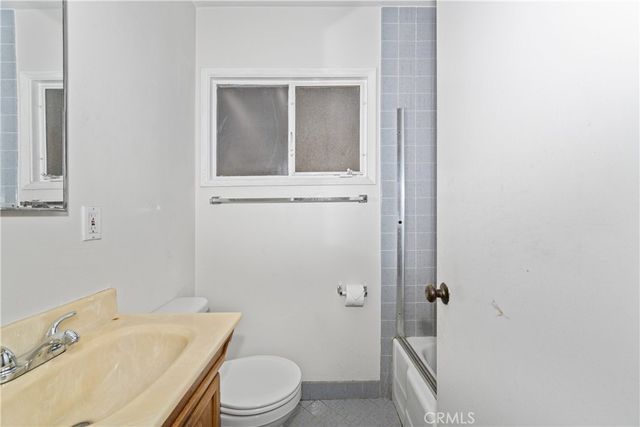 3360 Kallin Avenue, Long Beach, CA 90808