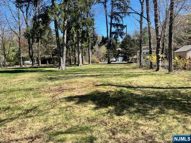 19 Crescent, Wayne, NJ 07470