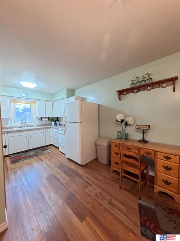 915 E 14th Street, York, NE 68467