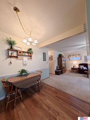 915 E 14th Street, York, NE 68467