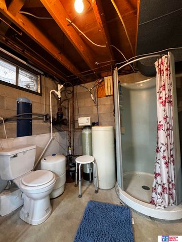 915 E 14th Street, York, NE 68467