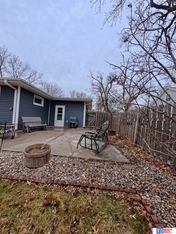 915 E 14th Street, York, NE 68467