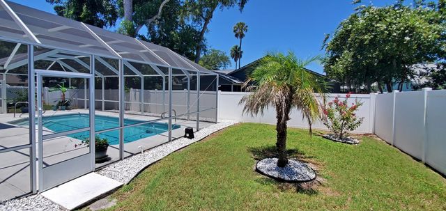 623 Crown Lane, Port Orange, FL 32127