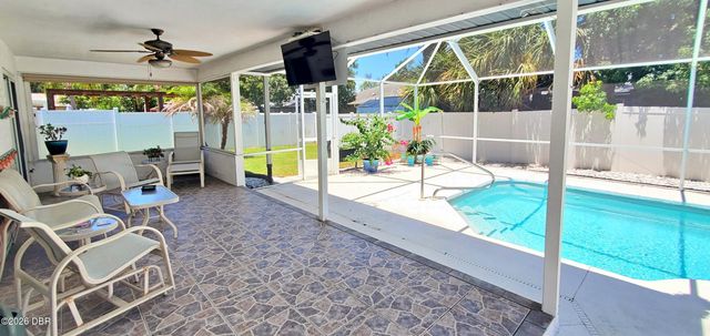 623 Crown Lane, Port Orange, FL 32127