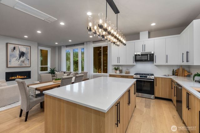 5010 114th Avenue NE, Kirkland, WA 98033