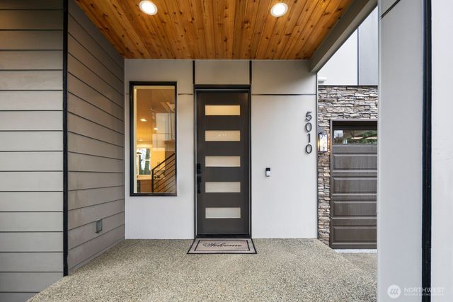 5010 114th Avenue NE, Kirkland, WA 98033