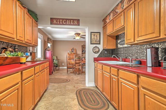 18685 Horton Highway, Fall Branch, TN 37656