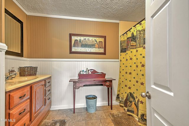18685 Horton Highway, Fall Branch, TN 37656