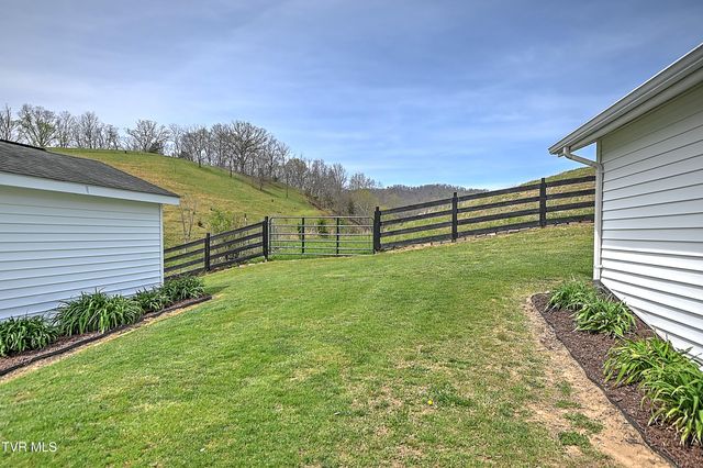 18685 Horton Highway, Fall Branch, TN 37656