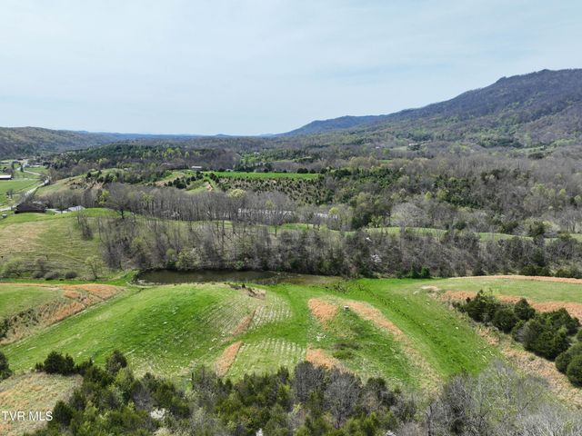 18685 Horton Highway, Fall Branch, TN 37656