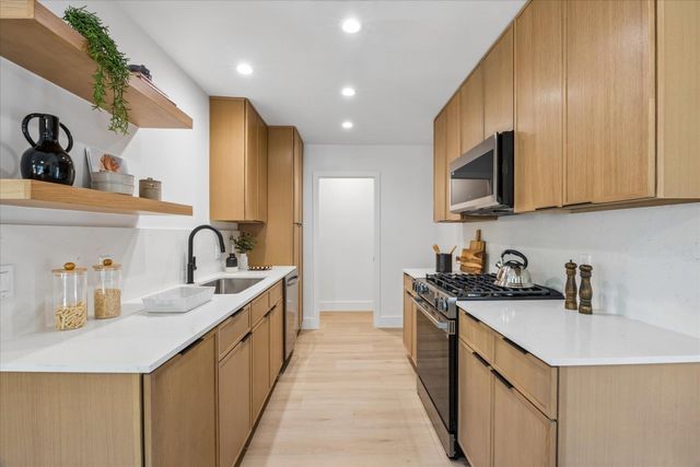 8406 Cockney DR, Austin, TX 78748