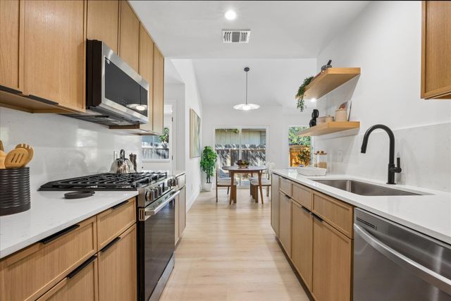 8406 Cockney DR, Austin, TX 78748