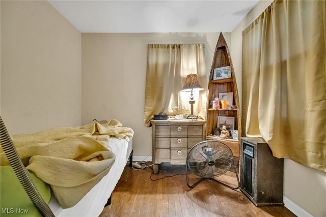 1386 Cranford Avenue, Lakewood, OH 44107