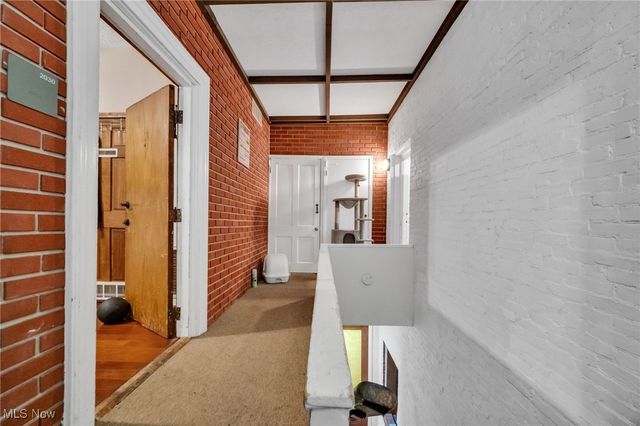 1386 Cranford Avenue, Lakewood, OH 44107