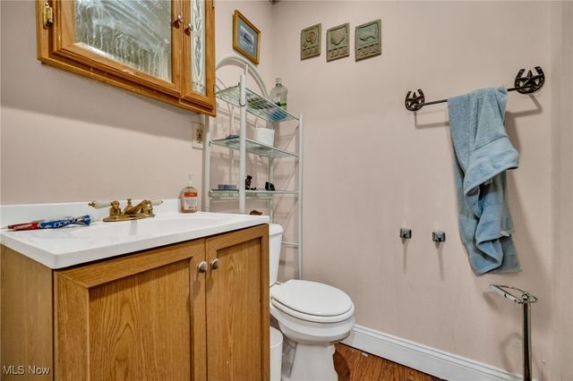 1386 Cranford Avenue, Lakewood, OH 44107