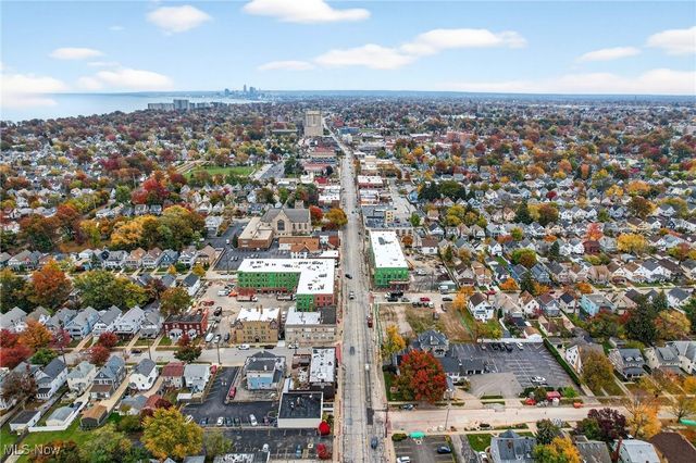 1386 Cranford Avenue, Lakewood, OH 44107