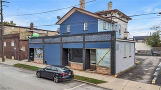 1386 Cranford Avenue, Lakewood, OH 44107