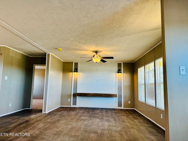4406 Anna Maria Lane, Strawberry Plains, TN 37871