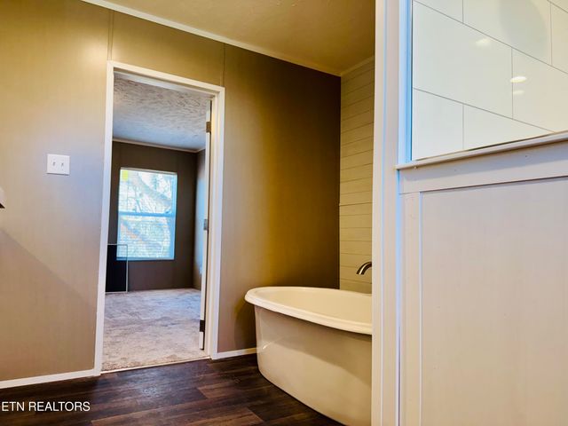 4406 Anna Maria Lane, Strawberry Plains, TN 37871