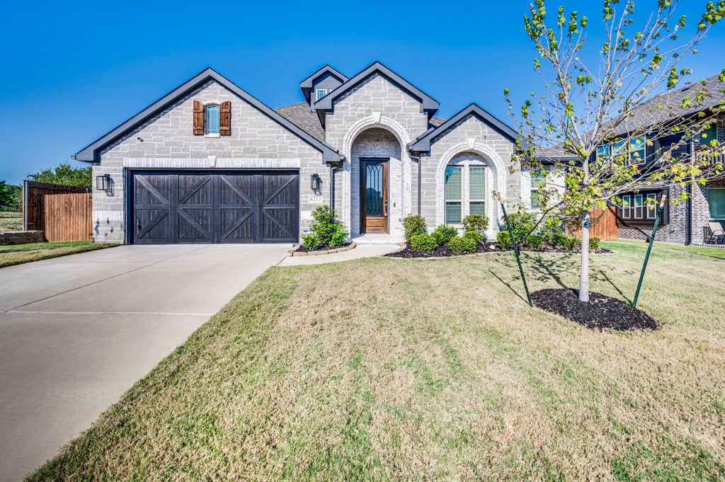 4213 Biscayne Drive, Midlothian, TX 76065