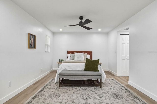 5106 OAKHAVEN LANE, Tampa, FL 33617