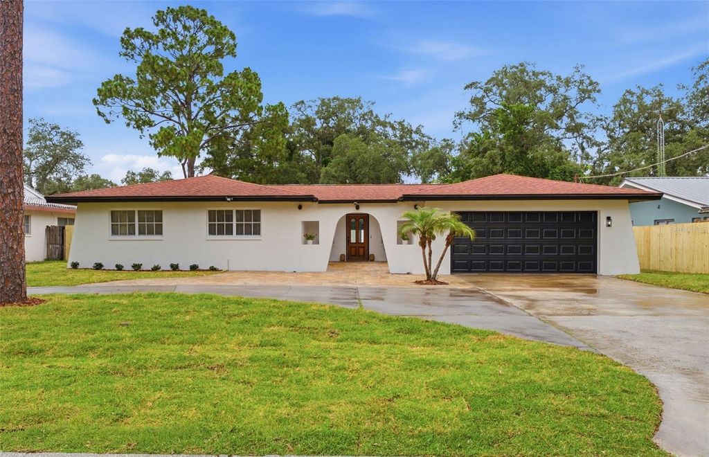 5106 OAKHAVEN LANE, Tampa, FL 33617