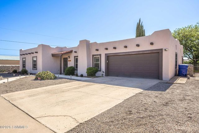 1844 Las Tunas Drive, Las Cruces, NM 88011