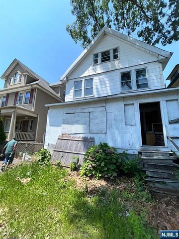 101 22nd Street, East Orange, NJ 07017