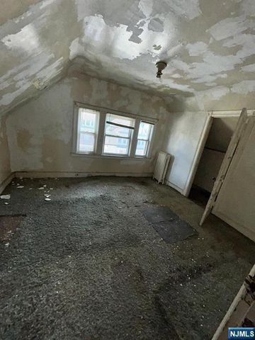 101 22nd Street, East Orange, NJ 07017