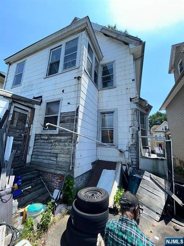 101 22nd Street, East Orange, NJ 07017