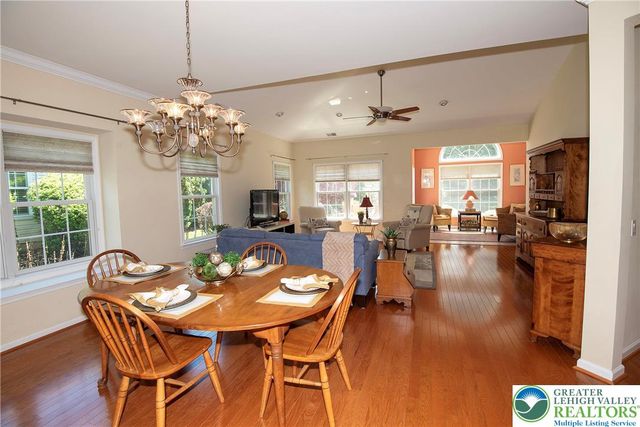 81 Moor Drive, Palmer Twp, PA 18045